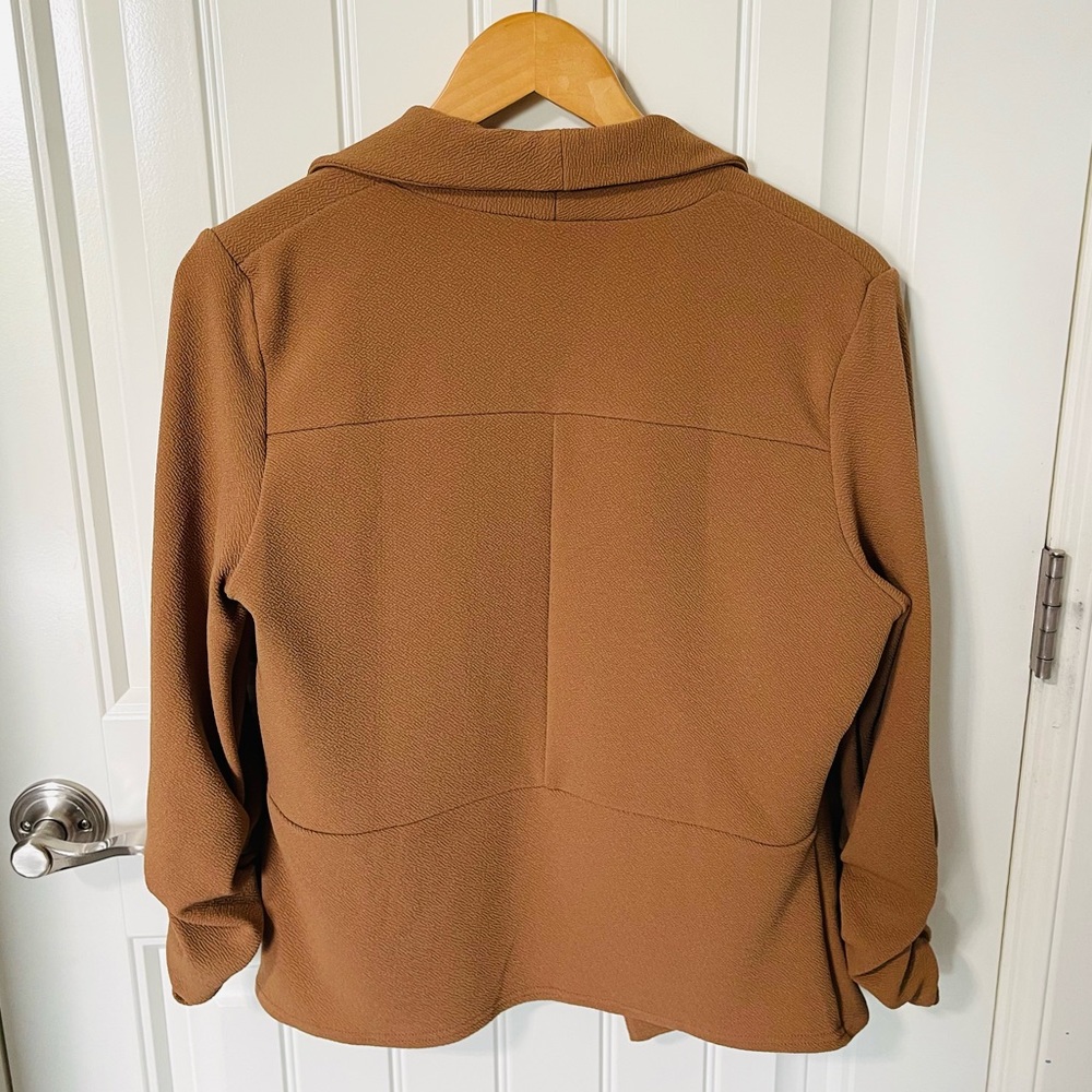 LIKE NEW Lock and Love Women 3/4 Sleeve Blazer. - Picture 7 of 9